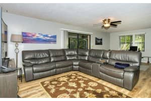 4918 Ithaca Ln, Sarasota, FL 34243, Sold 10/13/21