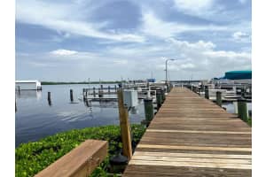 37 Braden Castle Dr, Bradenton, FL 34208, Sold 02/18/22