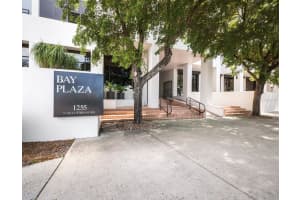 1255 Gulfstream Ave, Sarasota, FL 34236, Sold 12/01/21
