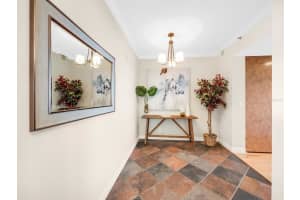 1255 Gulfstream Ave, Sarasota, FL 34236, Sold 12/01/21
