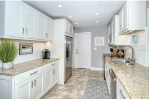 4335 Brittany Ln, Sarasota, FL 34233, Sold 10/20/21