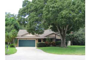 4933 80th Avenue Plaza E, Sarasota, FL 34243, Sold 11/23/21