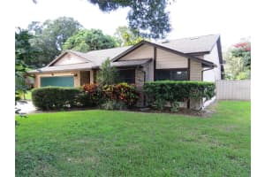 4933 80th Avenue Plaza E, Sarasota, FL 34243, Sold 11/23/21