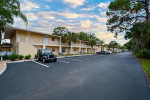 930 La Costa Cir, Sarasota, FL 34237, Sold 11/03/21