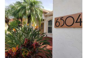 6504 Deer Lake Ct, Sarasota, FL 34240, Sold 10/25/21