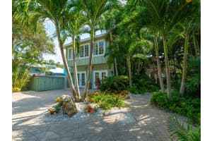 1112 Casey Key Rd, Nokomis, FL 34275, Sold 10/29/21