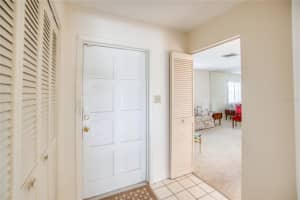 5424 Hayden Blvd, Sarasota, FL 34232, Sold 10/25/21