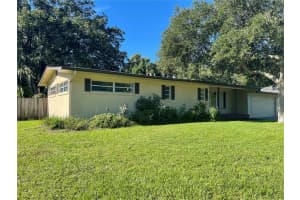 1705 5th St E, Palmetto, FL 34221, Sold 12/06/21