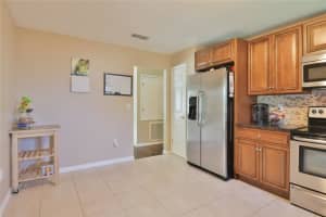 Glenbrooke, 8096 Glenbrooke Ln, Sarasota, FL 34243, Sold 11/19/21