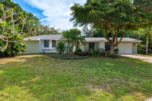 783 Birdsong Ln, Siesta Key, FL 34242, Sold 12/29/21