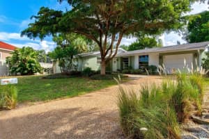 783 Birdsong Ln, Siesta Key, FL 34242, Sold 12/29/21