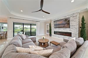 6210 Trophy Ln, Bradenton, FL 34210, Sold 12/02/21