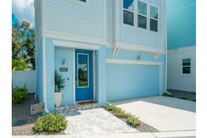 387 Wingfield Dr, Sarasota, FL 34237, Sold 10/29/21