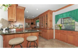 2932 Lexington St, Sarasota, FL 34231, Sold 11/19/21