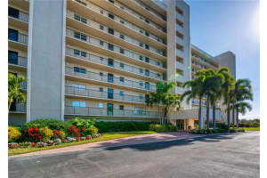 9397 Midnight Pass Rd, Sarasota, FL 34242, Sold 02/28/22