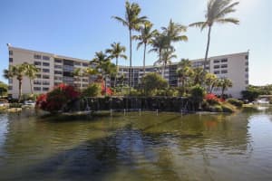 5855 Midnight Pass Rd, Siesta Key, FL 34242, Sold 11/05/21