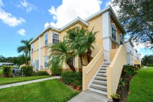 1050 Villagio Cir, Sarasota, FL 34237, Sold 12/10/21