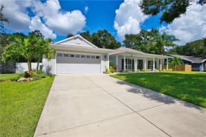 1951 Rolling Green Cir, Sarasota, FL 34240, Sold 12/13/21