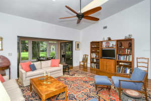 4045 Wilshire Blvd, Sarasota, FL 34238, Sold 11/02/21