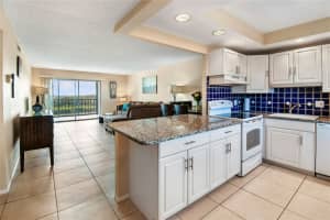 9393 Midnight Pass Rd, Sarasota, FL 34242, Sold 12/02/21