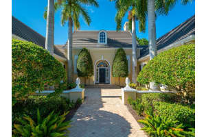 259 Osprey Point Dr, Osprey, FL 34229, Sold 12/07/21