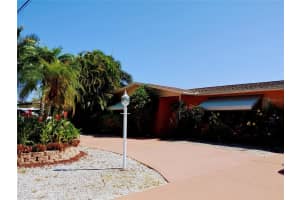 4015 Royal Palm Dr, Bradenton, FL 34210, Sold 12/03/21