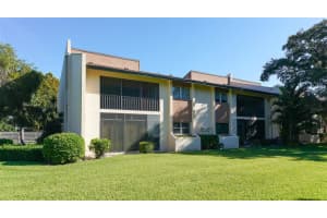 2405 Clubhouse Cir, Sarasota, FL 34232, Sold 11/16/21