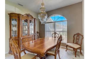 5743 39th St Cir E, Bradenton, FL 34203, Sold 12/03/21