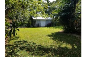 4304 Meadowland Cir, Sarasota, FL 34233, Sold 12/13/21