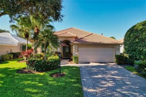 5220 Highbury Cir, Sarasota, FL 34238, Sold 11/08/21