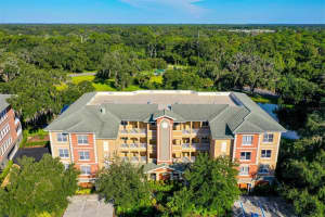 5220 Manorwood Dr, Sarasota, FL 34235, Sold 11/17/21