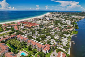 1200 Moonmist Dr, Siesta Key, FL 34242, Sold 11/04/21