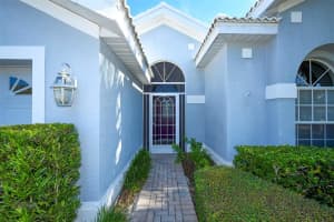 5261 Highbury Cir, Sarasota, FL 34238, Sold 10/21/21
