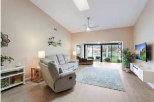 6023 Wilshire Blvd, Sarasota, FL 34238, Sold 12/28/21