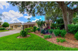 390 301 Blvd W, Bradenton, FL 34205, Sold 01/27/22