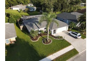 7523 42nd Ct E, Sarasota, FL 34243, Sold 11/05/21