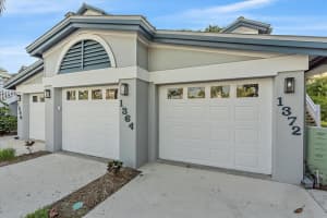 1372 Siesta Bayside Dr, Siesta Key, FL 34242, Sold 11/30/21