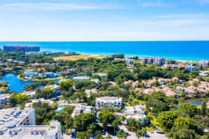 1926 Harbourside Dr, Longboat Key, FL 34228, Sold 01/10/22