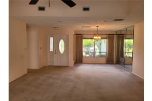 6584 Waterford Cir, Sarasota, FL 34238, Sold 11/12/21