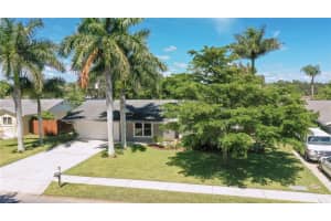 5369 Duncanwood Dr, Sarasota, FL 34232, Sold 11/15/21
