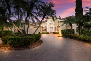 3543 Founders Club Dr, Sarasota, FL 34240, Sold 11/22/21