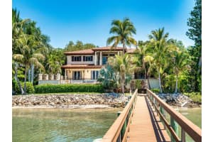 1486 Hillview Dr, Sarasota, FL 34239, Sold 05/27/22