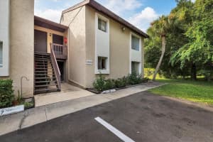 2600 Hidden Lake Dr N, Sarasota, FL 34237, Sold 11/30/21