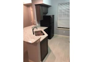 5571 Rosehill Rd, Sarasota, FL 34233, Sold 12/01/21