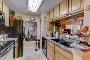 5401 Bentgrass Dr, Sarasota, FL 34235, Sold 11/18/21