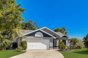 3809 78th Ave Cir E, Sarasota, FL 34243, Sold 12/17/21