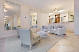 707 S Gulfstream Ave, Sarasota, FL 34236, Sold 12/14/21