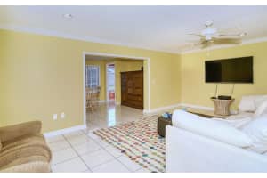 6993 Easton Ct, Sarasota, FL 34238, Sold 10/27/21