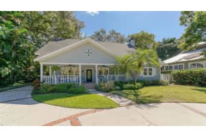 1231 S Orange Ave, Sarasota, FL 34239, Sold 01/03/22