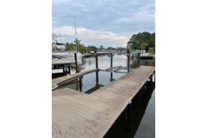 4315 Royal Palm Dr, Bradenton, FL 34210, Sold 11/02/21